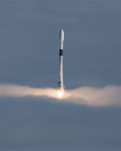 6 Spectaculaire Fotos Van De Geslaagde Lancering Van Een Falcon 9