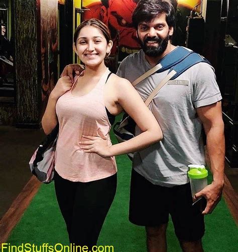 Sayyesha Arya Hot Pictures