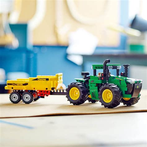 LEGO Technic - John Deere 9620R 4WD Tractor - - Farm Toys