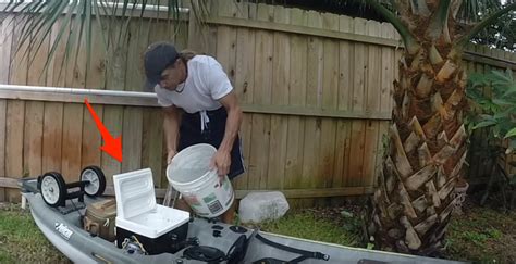 How To Make A Kayak Livewell From An Old Cooler Video