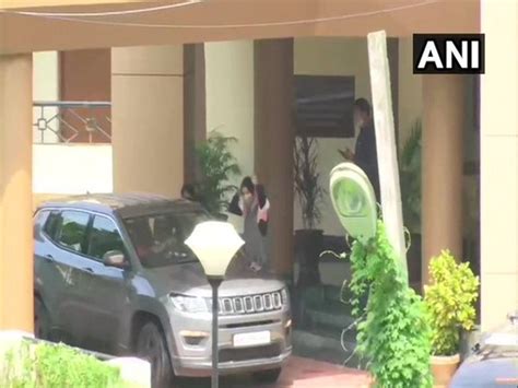 Ssr Death Case Rhea Her Brother Showik Reach Drdo Guest House For Cbi Questioning