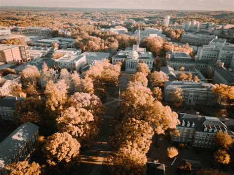 University Of North Carolina Campus Stock Photos, Pictures & Royalty ...