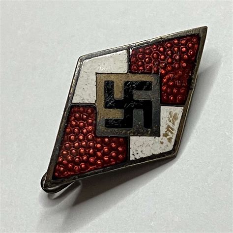 Hitler Youth Diamond Cap Badge M