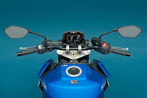 Suzuki Gsx S La Naked Cilindri Adatta A Tutti