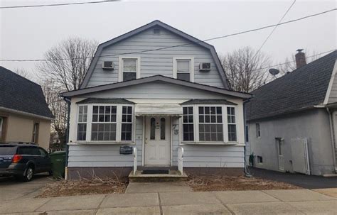 73 Evergreen Ave Edison NJ 08837 Zillow