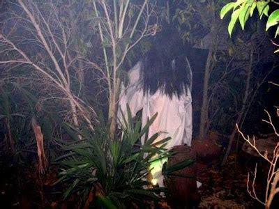 Gambar Hantu Pocong - Gambar Hantu