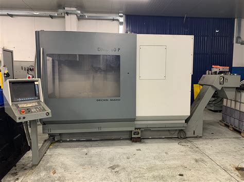 Machine Tek CENTRO DI LAVORO VERTICALE CNC USATO DMG MOD DMU 60 P 5 ASSI