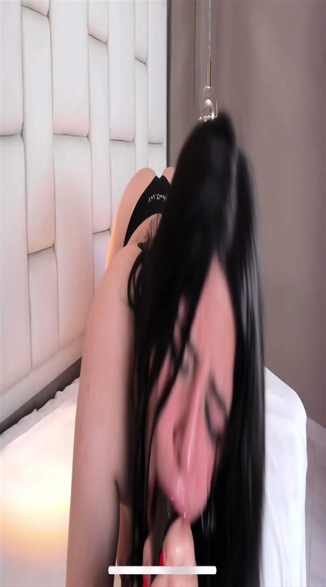 Sloppy Bbc Dildo Blowjob Cam Girl