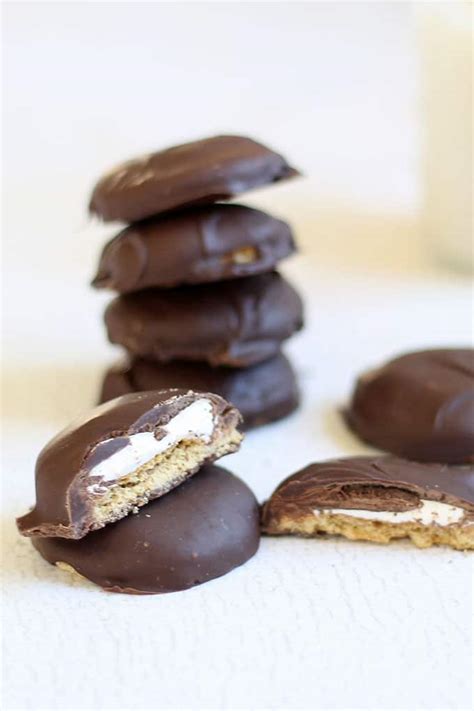 homemade MALLOMARS -- copycat recipe of the classic treat