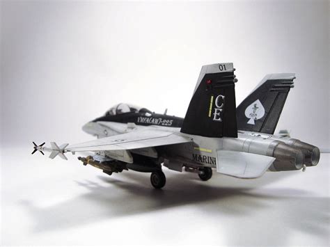 F/A-18D — Каропка.ру — стендовые модели, военная миниатюра