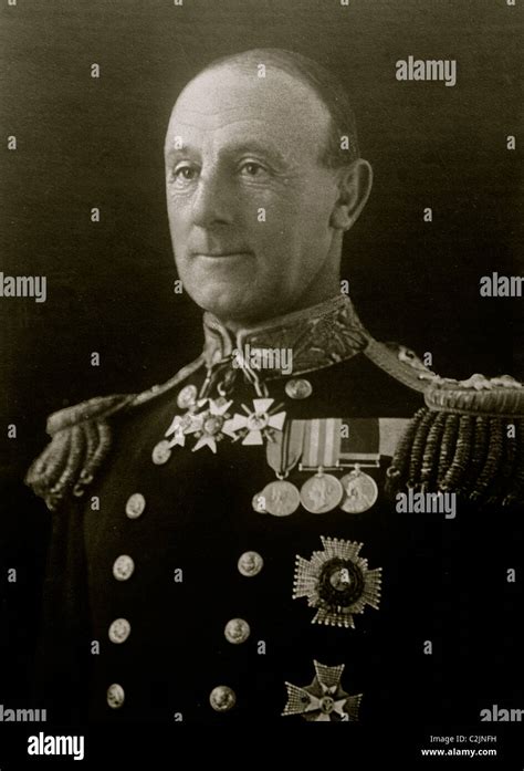 Royal navy admiral -Fotos und -Bildmaterial in hoher Auflösung – Alamy