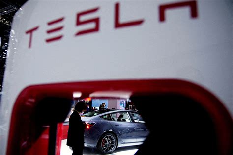 Tesla Retira Autos Con Sistema De Conducción Autónoma La Tercera