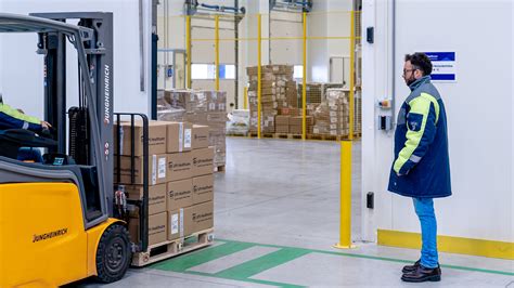 UPS Bolsters Healthcare Logistics Capabilities With Cold Chain Acquisitions