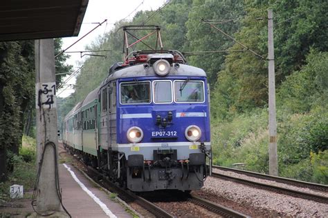 PKP IC EP07 312 Piasek Train Station 25 08 2012 Szogun000 Flickr