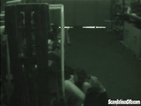 Cock Sucking Amateur Teen Goes Down On Dick