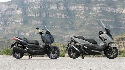 Yamaha Xmax Vs Honda Forza Con Cu L Te Quedas Noticias