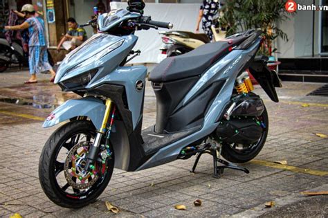 Modifikasi Honda Vario Bodi Elegan Kaki Kaki Menawan Pakai Ohlins