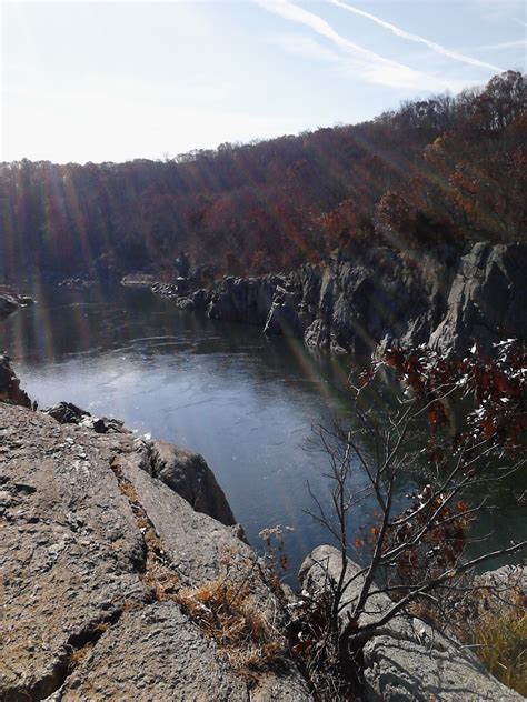 7 Fall Hikes Near DC - summitchicks.com