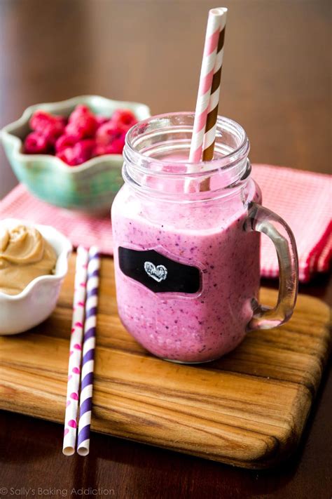 Smoothie protéiné au beurre d arachide et à la gelée Recettes du Monde