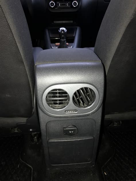 Подлокотник — Volkswagen Tiguan (1G), 1,4 л, 2011 года | аксессуары ...