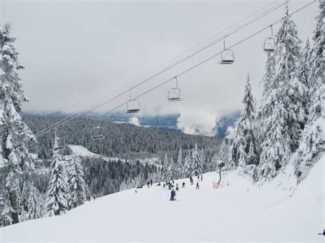 Cypress Mountain Skiing - Christmas holidays - A walk and a lark