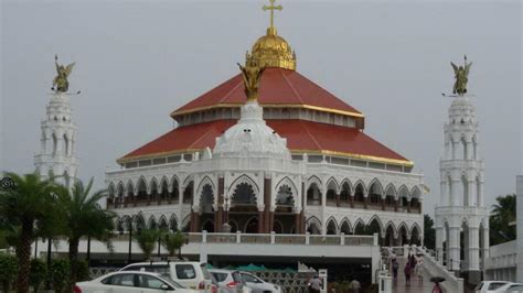 10 Gorgeous & Famous Churches In Kerala