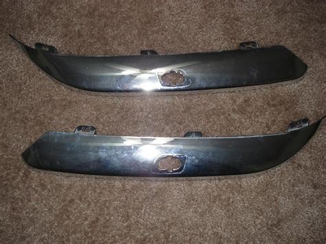 Chrysler 300 Front Bumper Trim