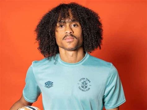 Tahith Chong denkt na over nationale elftal Curaçao Dolfijn