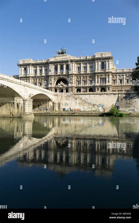 Ponte Umberto Tiber Palazzo Di Giustizia Palace Of Justice District