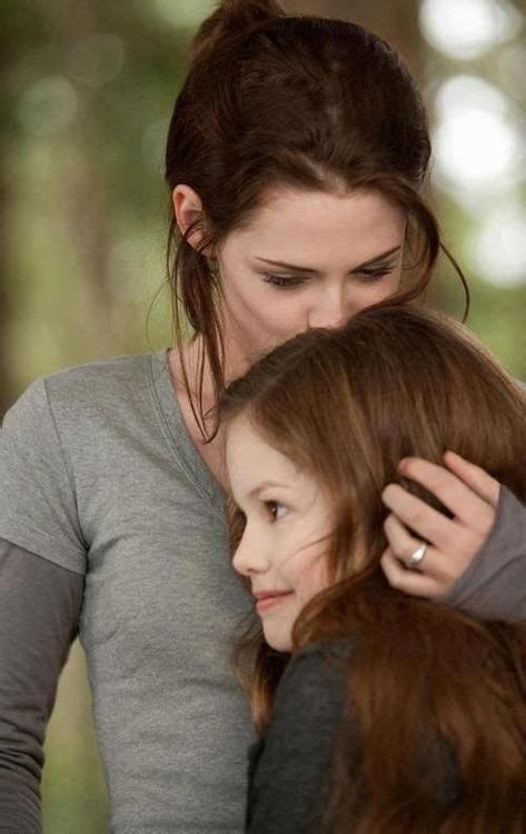 Mom And Daughter Twilight Twilight Renesmee Twilight Film