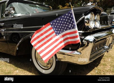 American Car And Flag Hi Res Stock Photography And Images Alamy