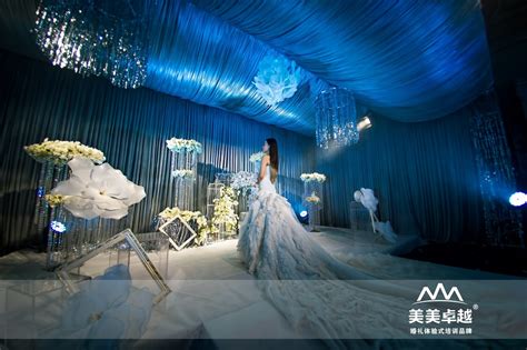 冰雪灰主题婚礼作品鉴赏 来自美美卓越婚礼学院客照案例 婚礼精选