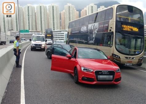 觀塘繞道兩車互撼 往觀塘交通一度勁塞｜即時新聞｜港澳｜oncc東網