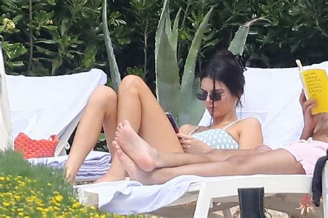 Kendall Jenner Fappening Bikini Paparazzi Photos The Fappening