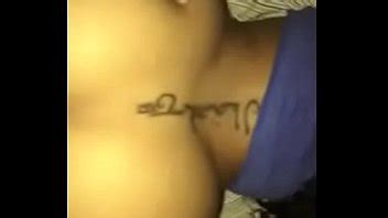 Follando mi paso mientras mi esposa está en la tienda XVIDEOS