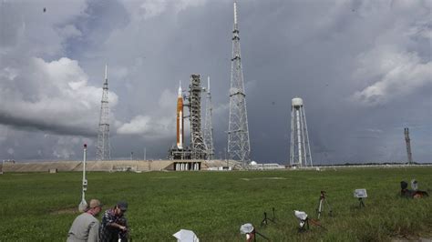 Fuel Leak Ruins Nasas 2nd Shot At Launching Moon Rocket Artemis