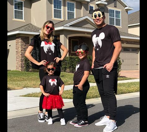 Foto Wesley Safadão é um pai presente a Yhudi e menino convive