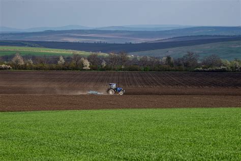 Piese De Schimb Pentru Tractoare Sau Combine Agricole Iata Cum Sa Le