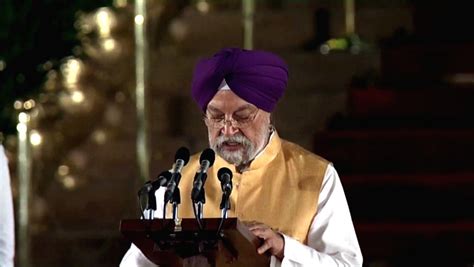 Hardeep Singh Puri takes oath as Union Minister