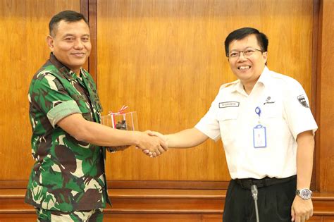 Dankorpaskhas Kunjungan Ke PT Pindad Persero KOPASGAT KOMANDO