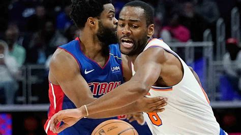 Knicks 94 85 Pistons Alec Burks Led A Potent Knicks Bench That Handed