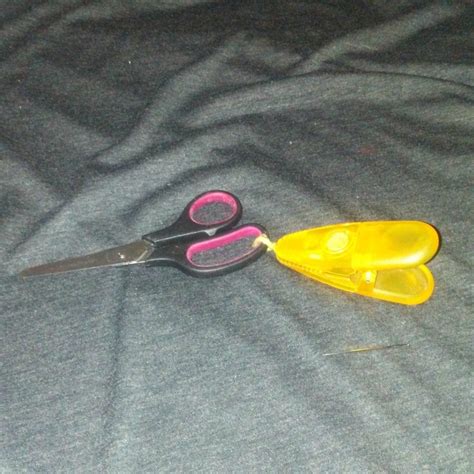 how to find scissors