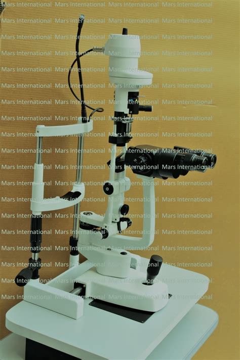 Slit Lamp 3 Step Magnification With Wooden Table Top At Rs 35000 Slit