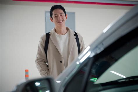 Jung Hae In Charms In Latest K Drama On Netflix