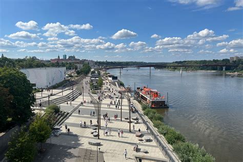 Vistula Boulevards Go To Warsaw