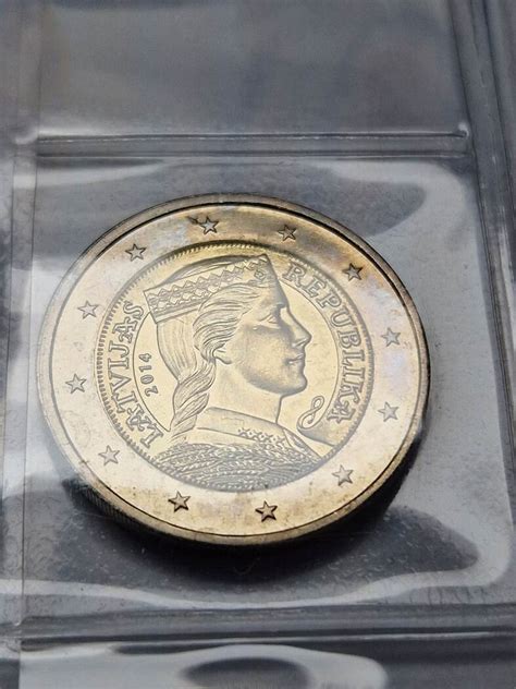 2014 Lettland 2 Euro Trachtenmädchen UNC MA Shops