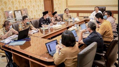 Bedhol Desa Jember Pindahkan Pusat Pemerintahan Pada 2022 Gedung DPRD