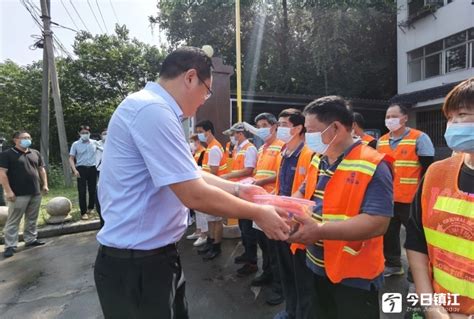 市领导检查安全生产 慰问一线工作人员 今日镇江