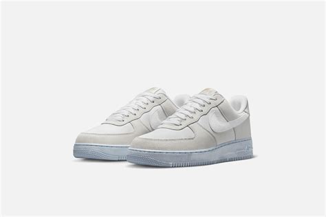 Nike Air Force 1 07 LV8 Emb DV0787 100 Summit White White Blue