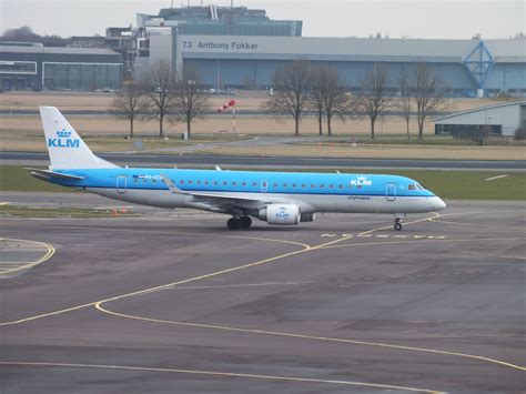 KLM City Hopper Embraer E-190